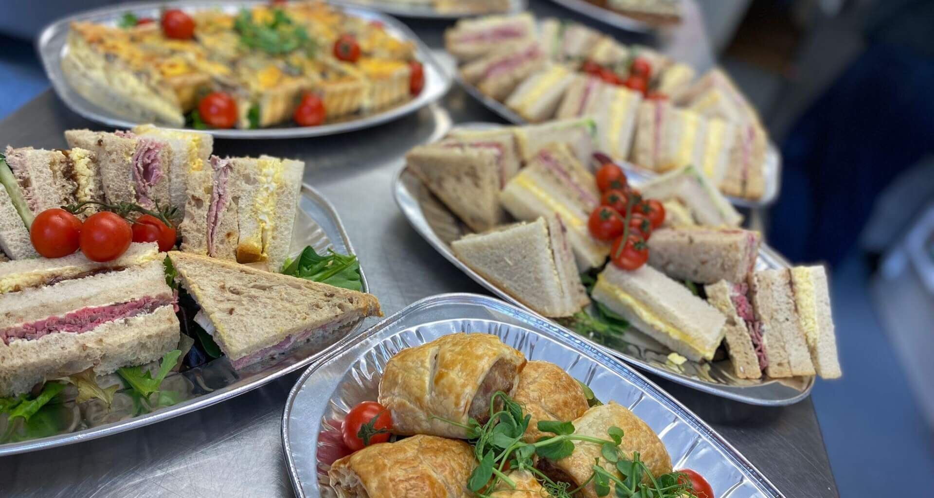 Buffet kitchen 25